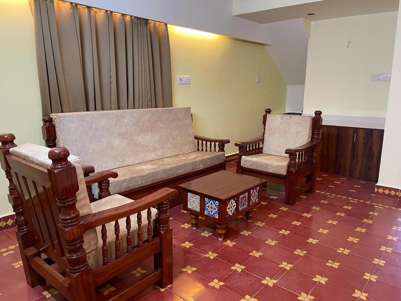 Viswa Residency Srirangam - Heritage Rooms Tiruchirappalli Esterno foto